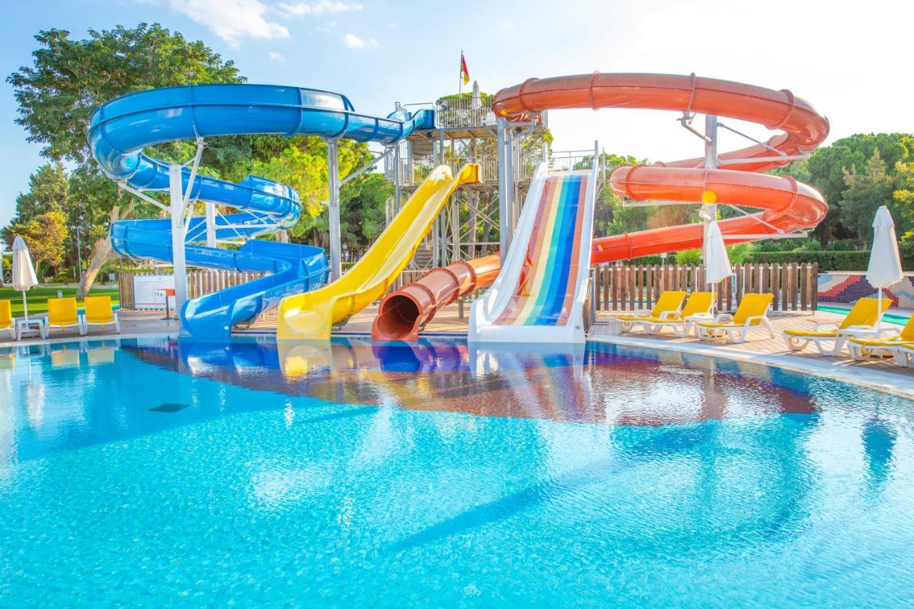 Salamis Bay Conti Resort Hotel & Casino ฟามากุสต้า ภายนอก รูปภาพ Water park in Turkey